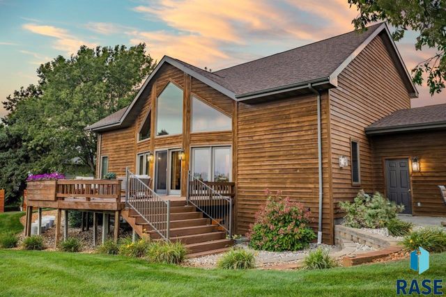 2817 Dailey Dr Drive, Mitchell, SD 57301
