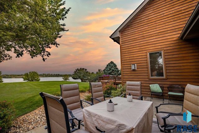 2817 Dailey Dr Drive, Mitchell, SD 57301