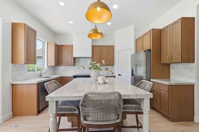 2533 E STOTTLER Drive, Gilbert, AZ 85296