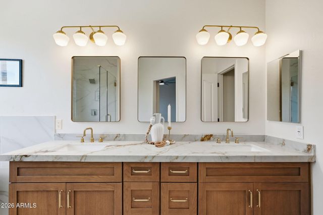 2533 E STOTTLER Drive, Gilbert, AZ 85296