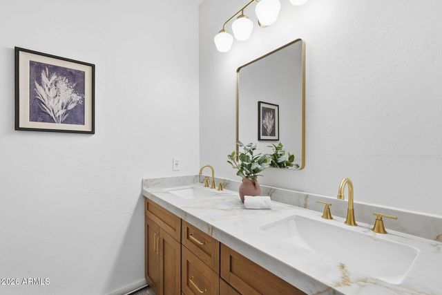 2533 E STOTTLER Drive, Gilbert, AZ 85296
