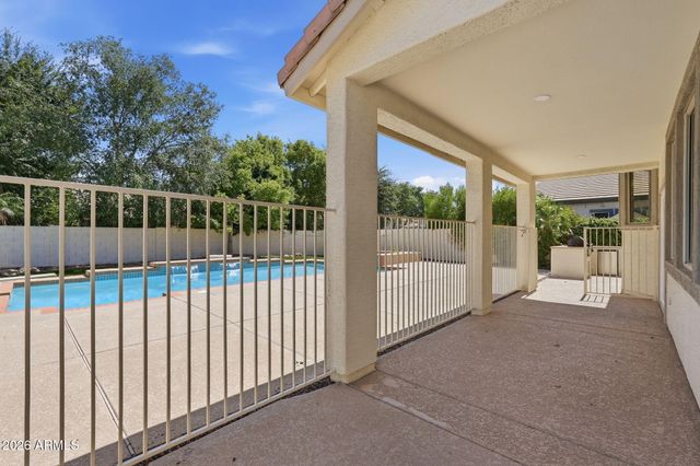 2533 E STOTTLER Drive, Gilbert, AZ 85296