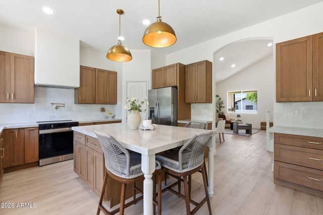 2533 E STOTTLER Drive, Gilbert, AZ 85296