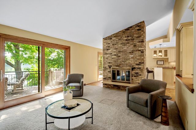 451 Reflection Road, Apple Valley, MN 55124