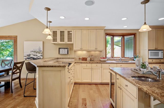 451 Reflection Road, Apple Valley, MN 55124