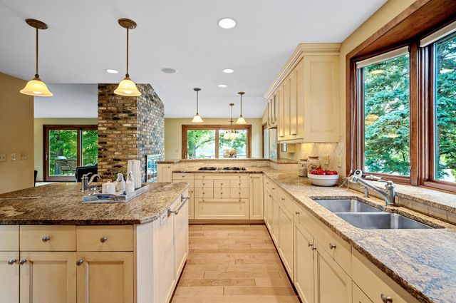 451 Reflection Road, Apple Valley, MN 55124