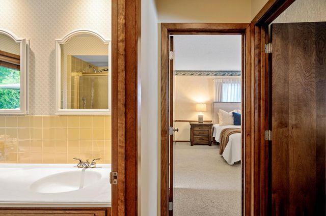 451 Reflection Road, Apple Valley, MN 55124
