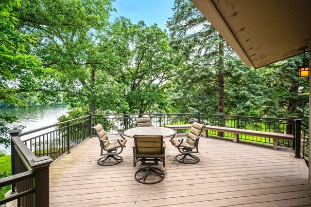 451 Reflection Road, Apple Valley, MN 55124