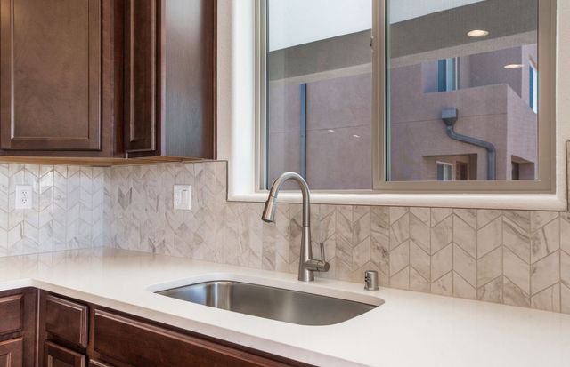 4722 Wheeler Peak, Santa Fe, NM 87507