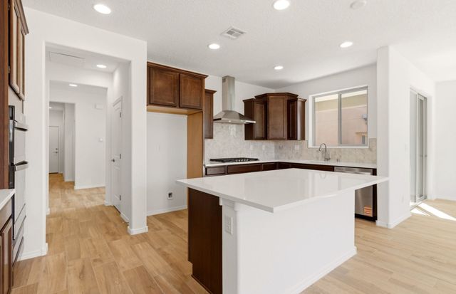 4722 Wheeler Peak, Santa Fe, NM 87507