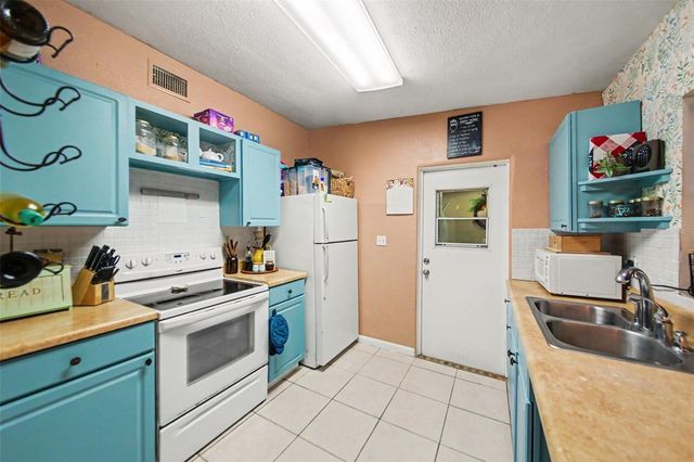 1909 JASPER DRIVE, Orlando, FL 32807