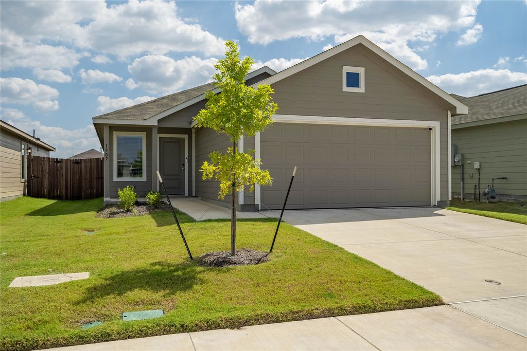 1907 Wild Orchard Lane, Crandall, TX 75114