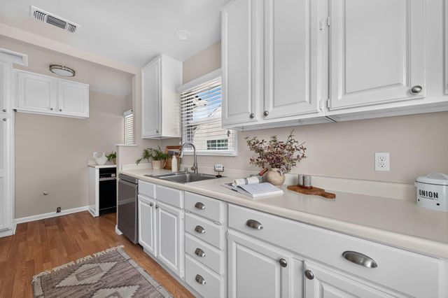 1110 55th St, Sacramento, CA 95819