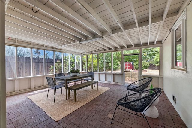 1110 55th St, Sacramento, CA 95819