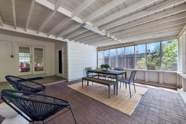 1110 55th St, Sacramento, CA 95819