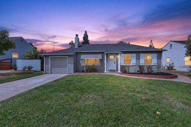 1110 55th St, Sacramento, CA 95819