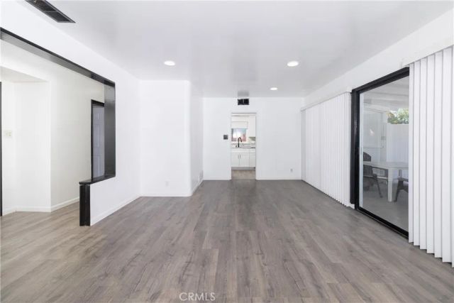 20309 Roscoe, Winnetka, CA 91306