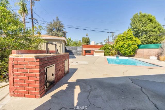 20309 Roscoe, Winnetka, CA 91306