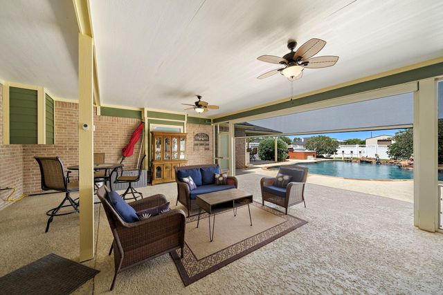 15302 Devin Lane, Crosby, TX 77532