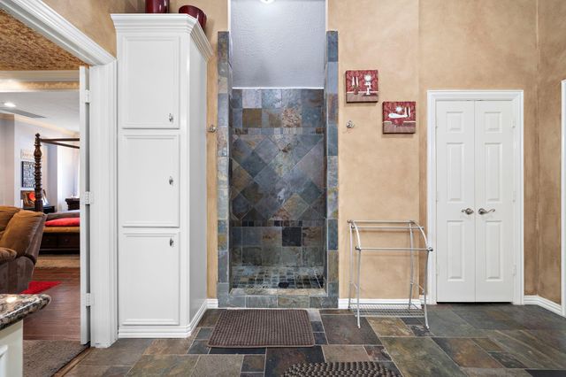 15302 Devin Lane, Crosby, TX 77532