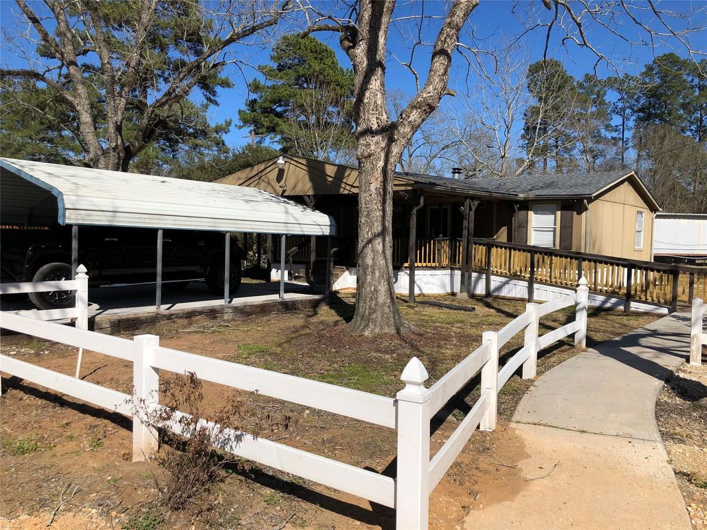22765 Hudson, New Caney, TX 77357