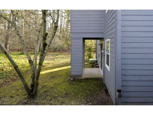 4418 Sw DICKINSON St 43, Portland, OR 97219