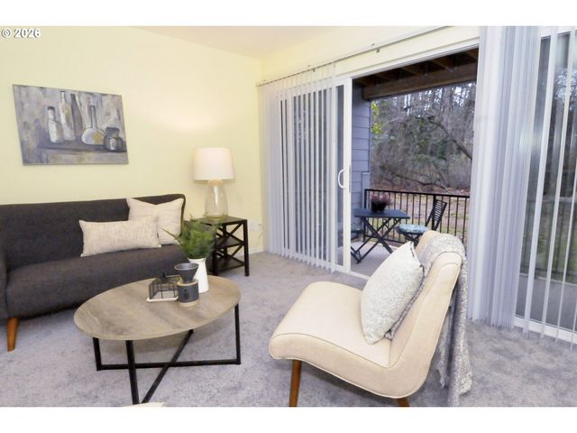 4418 Sw DICKINSON St 43, Portland, OR 97219