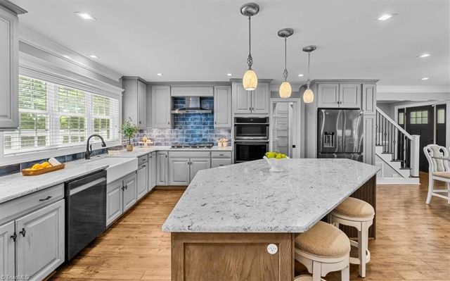403 O'Neill Drive, Jamestown, NC 27282