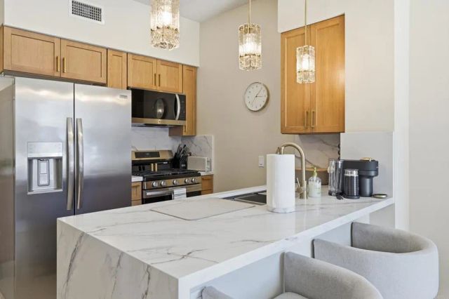 445 Island Avenue 312, San Diego, CA 92101