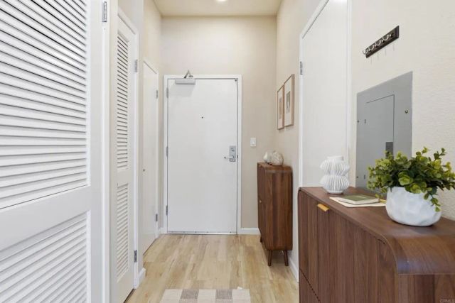 445 Island Avenue 312, San Diego, CA 92101