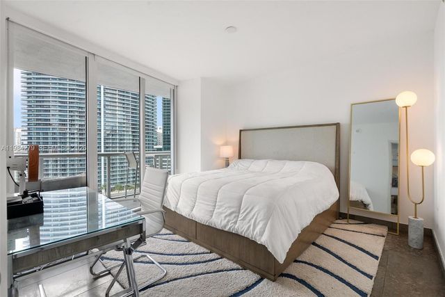 465 Brickell Ave 2604, Miami, FL 33131