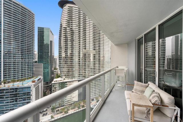 465 Brickell Ave 2604, Miami, FL 33131