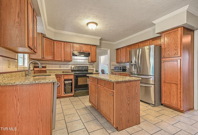 193 West Harmony Acres Drive, Jonesborough, TN 37659