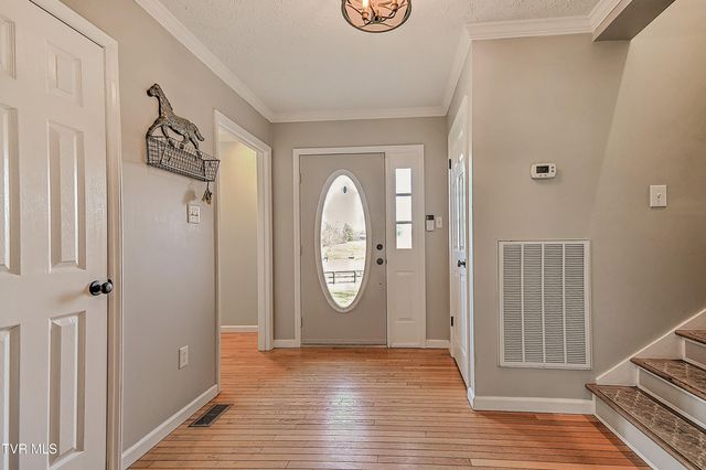 193 West Harmony Acres Drive, Jonesborough, TN 37659