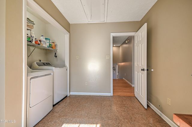 193 West Harmony Acres Drive, Jonesborough, TN 37659