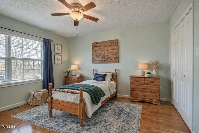 193 West Harmony Acres Drive, Jonesborough, TN 37659