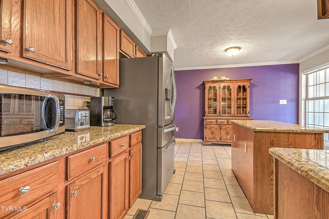 193 West Harmony Acres Drive, Jonesborough, TN 37659