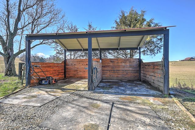 193 West Harmony Acres Drive, Jonesborough, TN 37659