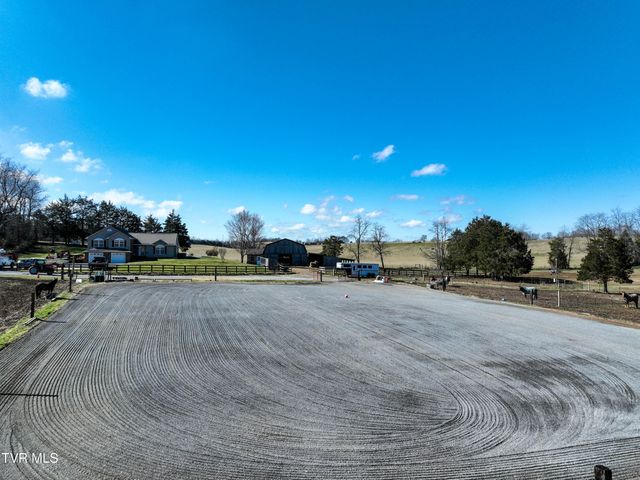 193 West Harmony Acres Drive, Jonesborough, TN 37659