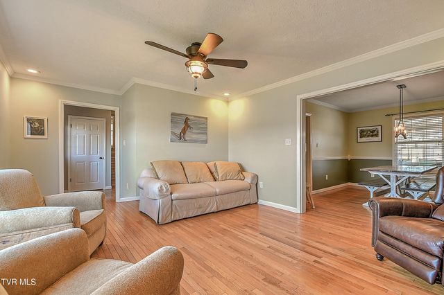 193 West Harmony Acres Drive, Jonesborough, TN 37659