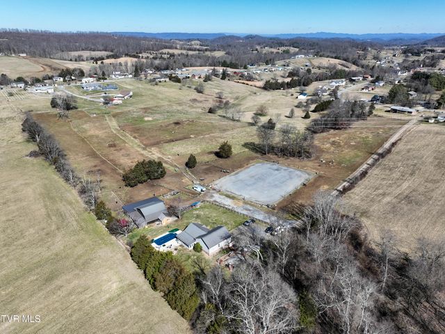 193 West Harmony Acres Drive, Jonesborough, TN 37659