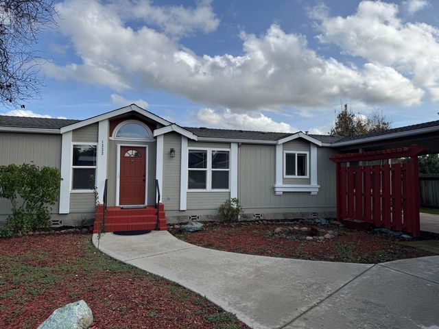 1333 Carlson Drive, Medford, OR 97501