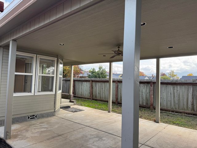 1333 Carlson Drive, Medford, OR 97501