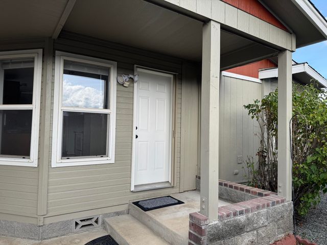 1333 Carlson Drive, Medford, OR 97501