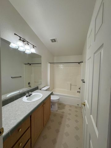 1333 Carlson Drive, Medford, OR 97501