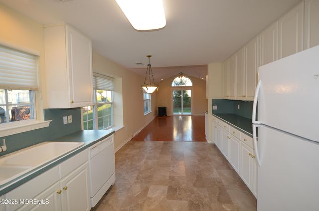 2677 Meadow Lake Drive, Toms River, NJ 08755