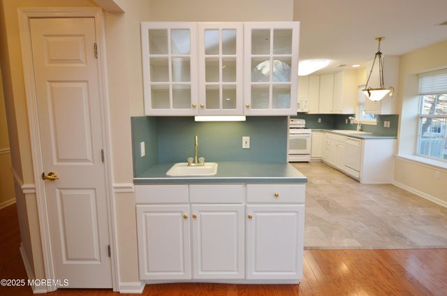 2677 Meadow Lake Drive, Toms River, NJ 08755