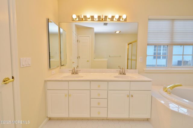 2677 Meadow Lake Drive, Toms River, NJ 08755