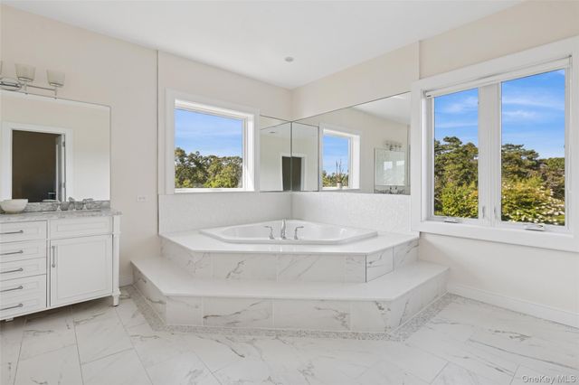 89 Old Canoe Place Road, Hampton Bays, NY 11946