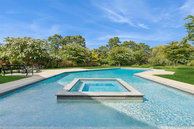 89 Old Canoe Place Road, Hampton Bays, NY 11946